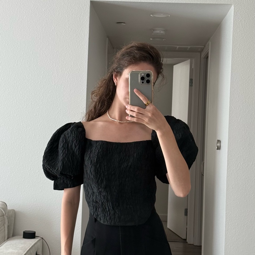 Elegant Black Puff Sleeve Top